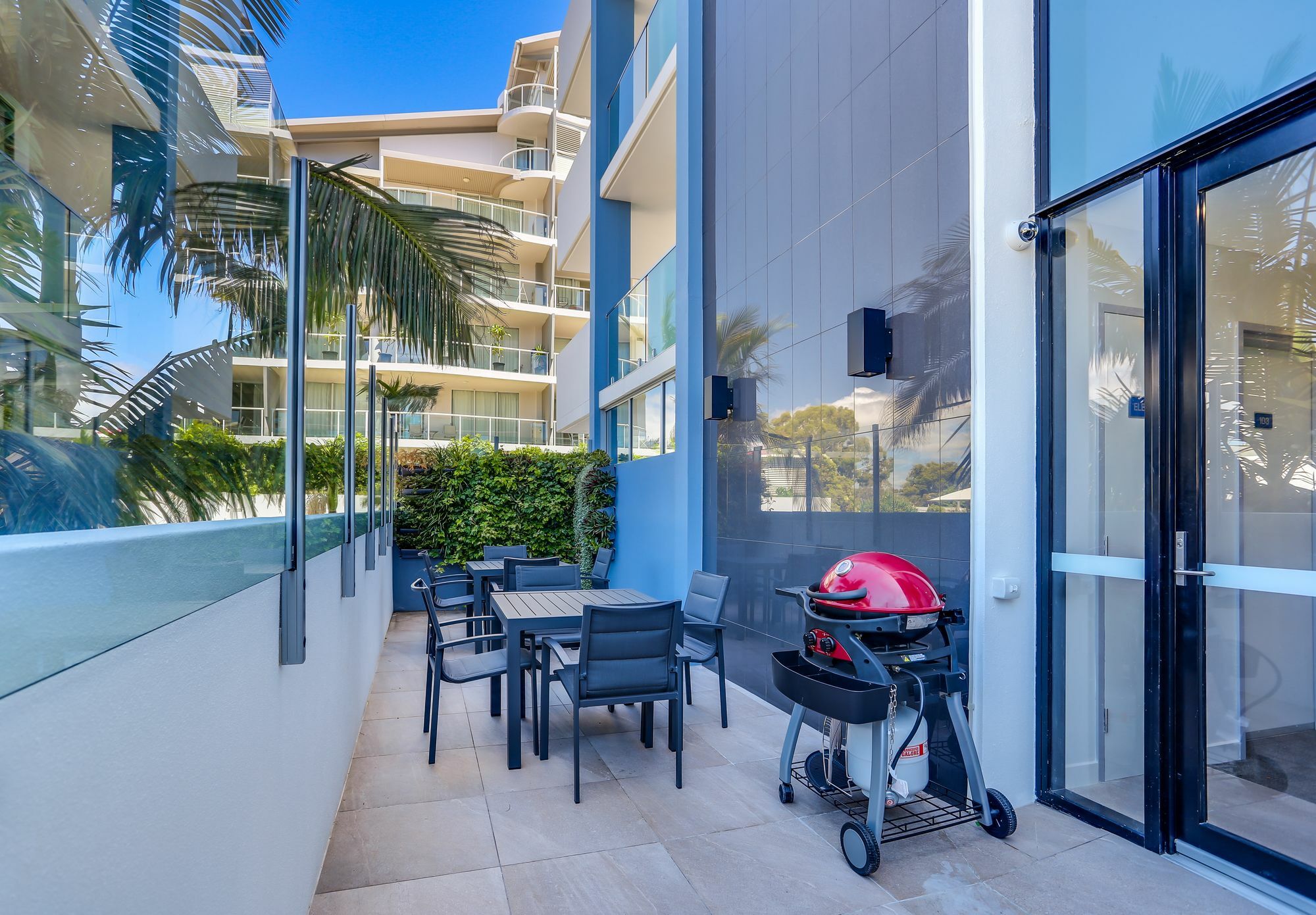 Direct Collective - Sea Breeze Mooloolaba Hotel Exterior photo